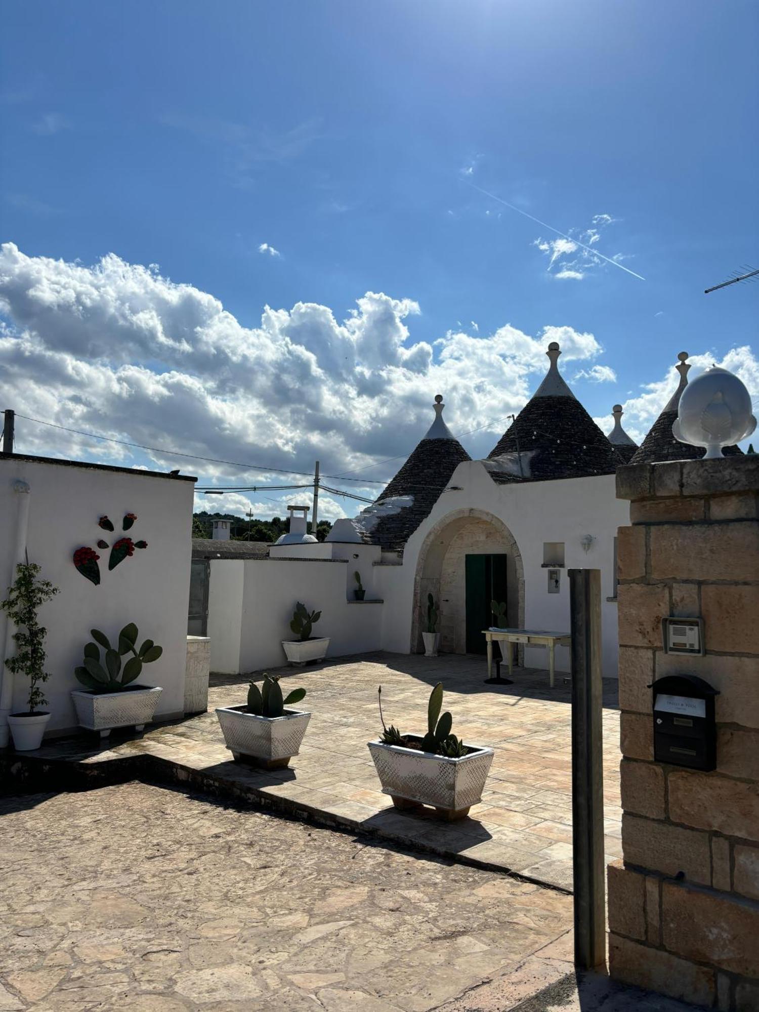 Villa Trulli And Pool - I Cactus à Martina Franca Extérieur photo